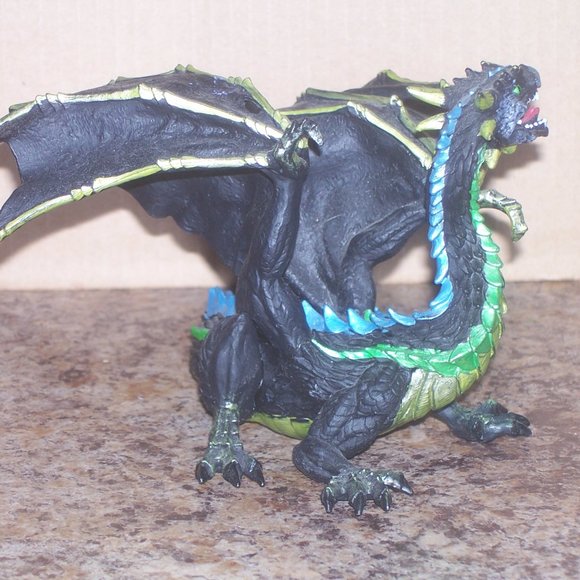 Safari Ltd Fog Dragon 10154 Mythical Realms Collection - Picture 3 of 3